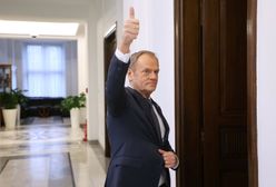 Tusk zaostrza kurs? "Jest w polityce mocno osamotniony" [OPINIA]