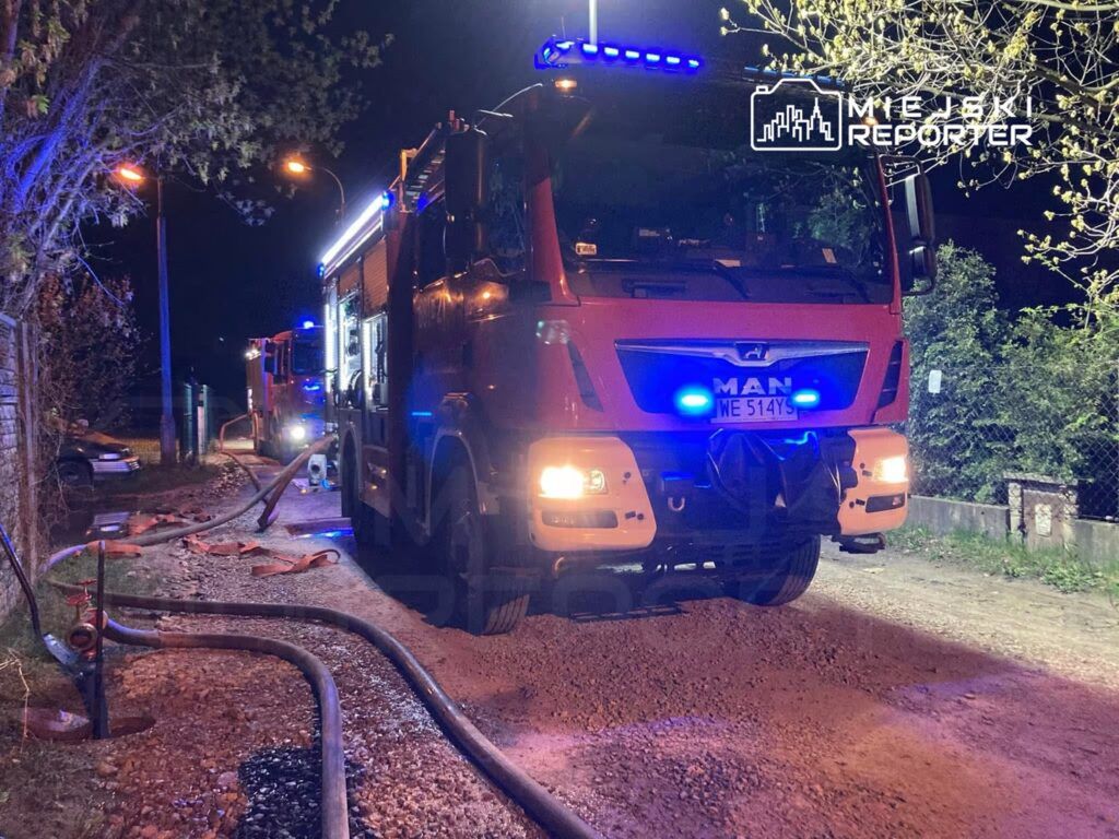 Warszawa: Tragiczny pożar altanki na Bielanach. Jedna osoba nie żyje, druga została ranna