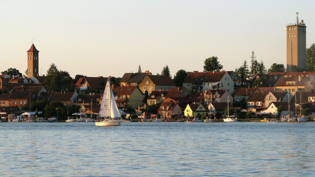 Mikołajki są chęnie odwiedzane przez urlopowiczów w ramach wypoczynku