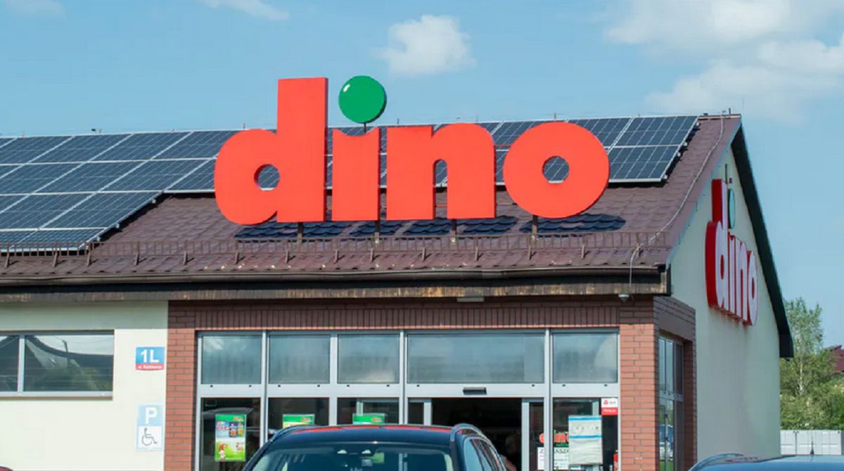 Dino oferuje dla dzieci. 4,49 zł za butelkę