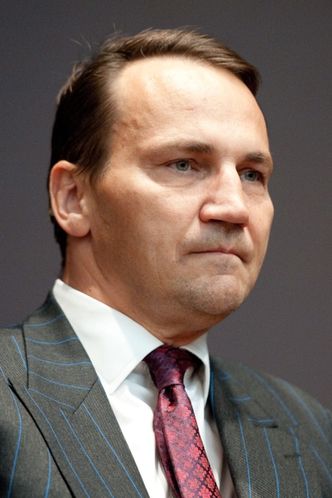 Sikorski: Powinniśmy pomóc Grecji w reformach