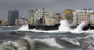 Isaac nadciąga. Przygotowują się na przyjęcie huraganu