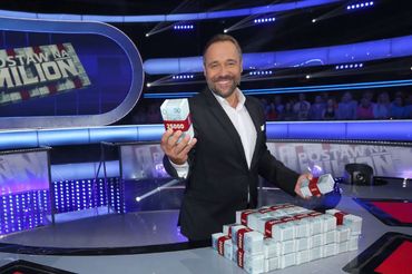 Łukasz Nowicki, gospodarz teleturnieju 