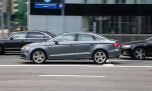 "Kiedyś logistyka i transport, dziś styl życia". Tak zmieniło się podejście Polaków do mobilności