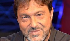 Atak na ikonę włoskiego dziennikarstwa. Wybuchły dwa samochody