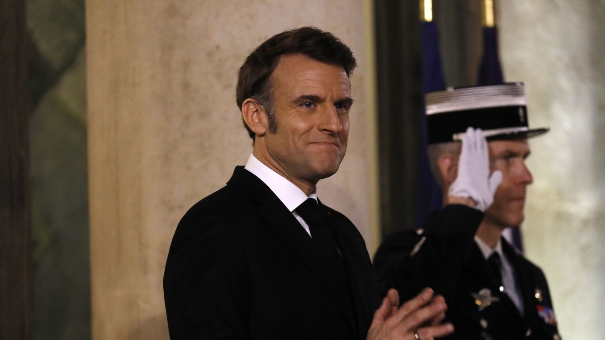 PARIS, FRANCE - MARCH 5:French President Emmanuel Macron waits to welcome Hungarian Prime Minister Viktor Orban Emmanuel Macron announced on March 5, 2025, that France will gather next week in Paris the chiefs of staff from countries ready to guarantee a future peace in Ukraine. French President Emmanuel Macron is hosting Prime Minister Of Hungary Victor Orban, ahead of a European Council meeting in Brussels on Thursday, to discuss regional support for Ukraine and European security. (Photo by Antoine Gyori - Corbis/Corbis via Getty Images)
