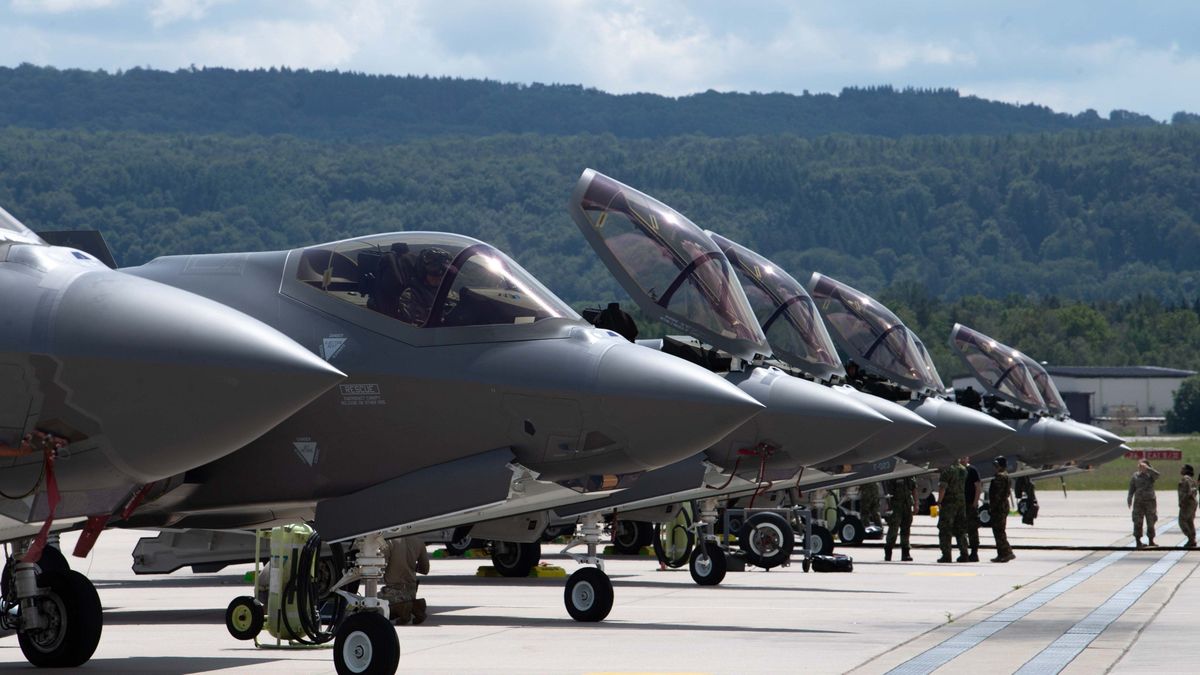F-35A Lightning II w bazie lotniczej Ramstein w Niemczech
