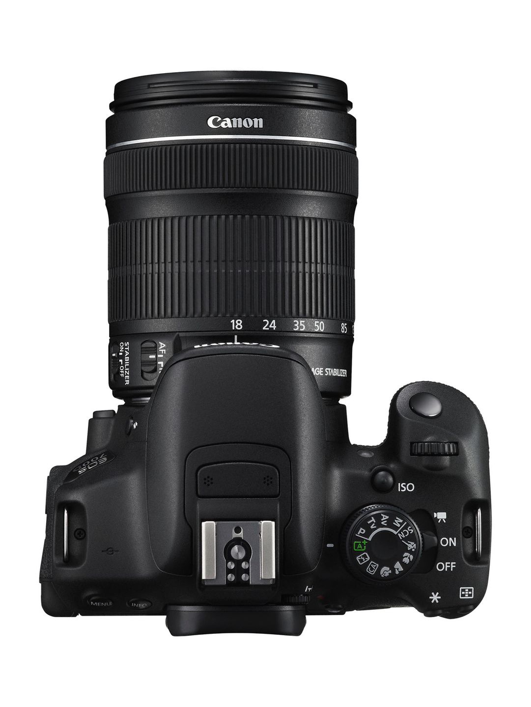Canon EOS 700D z nowym obiektywem 18-55mm f/3.5-5.6 IS z cichym silnikiem STM 7