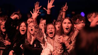 Muzyka połączyła pokolenia: Rodowicz, Dżem, Pezet, Kacperczyk. Drugi dzień koncertów Juwenaliów 2026 w Białymstoku