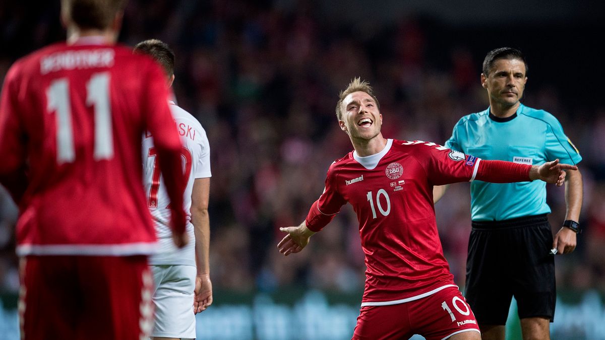 Christian Eriksen cieszy się po strzelonym golu