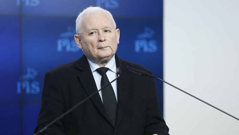 Jarosław Kaczyński pojawił się na proteście w obronie zmian w TVP