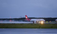 Polecieli na Wyspy Kanaryjskie. Bagaże zostały w Polsce. Teraz biuro się tłumaczy