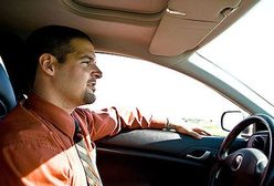 2675 zł - tyle średnio zarabia kierowca ciężarówki