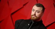 Sam Smith na niebotycznych obcasach. Znów zaskoczył na gali