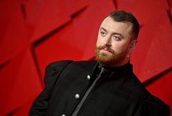 Sam Smith na niebotycznych obcasach. Znów zaskoczył na gali