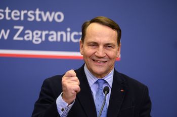 Sikorski wbija szpilę. "Liczę, że prezes zdemaskuje"