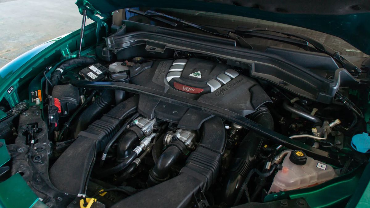 Alfa Romeo Stelvio Quadrifoglio - silnik