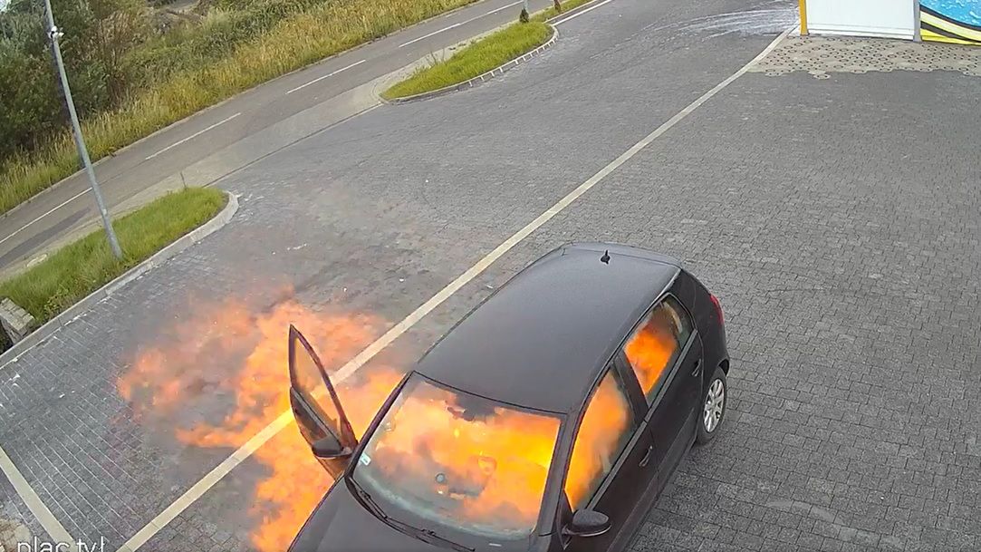 Wyglądało groźnie, kierowca trafił do szpitala