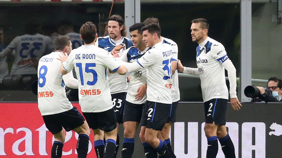 PAP/EPA / MATTEO BAZZI / Na zdjęciu: piłkarze Atalanty Bergamo