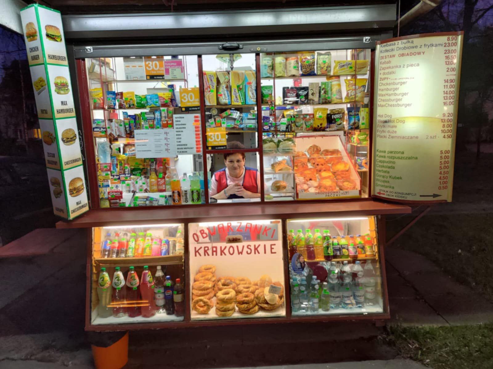 Kiosk stoi w okolicy dworca PKP Kraków Płaszów od 25 lat
