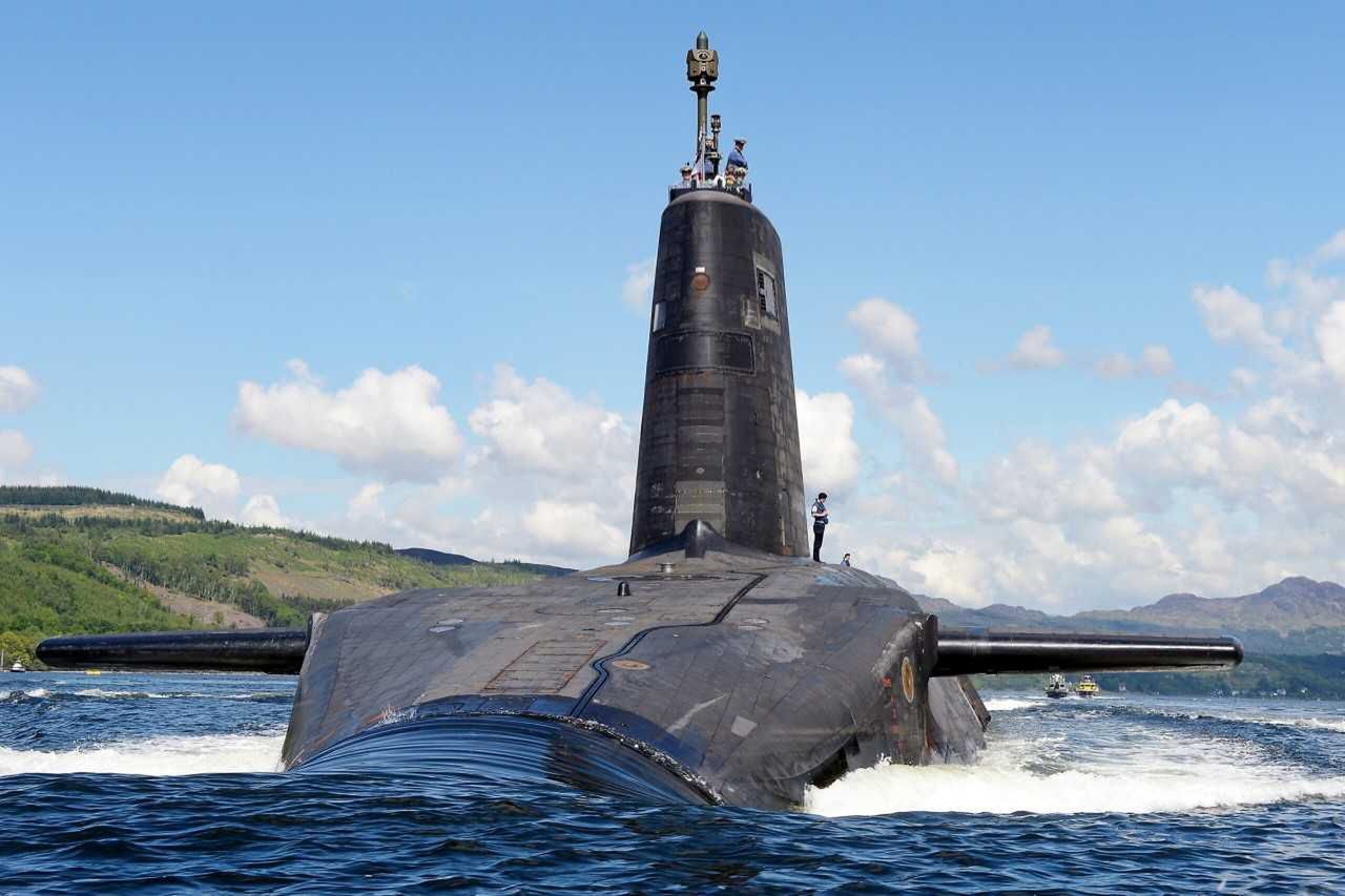 The submarine HMS Victorious (Vanguard class)