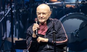 Phil Collins nie ukrywa prawdy. Potrzebuje stałej pomocy