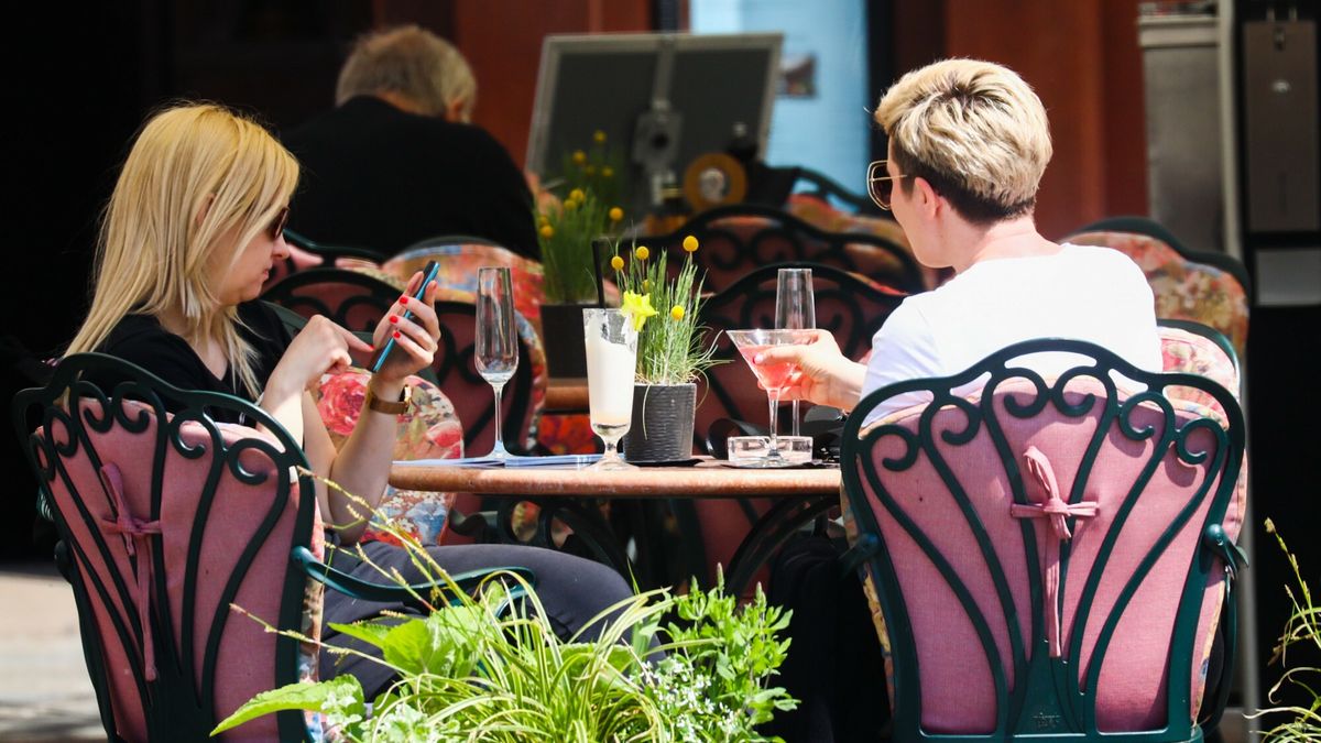 Coca-cola droższa nawet o kilka złotych. Cena nie odstrasza klientów restauracji