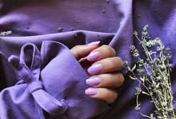 Jak stylizować fioletowe paznokcie?