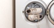 Pierzesz buty w pralce? Trzymaj się tej zasady, inaczej je zniszczysz