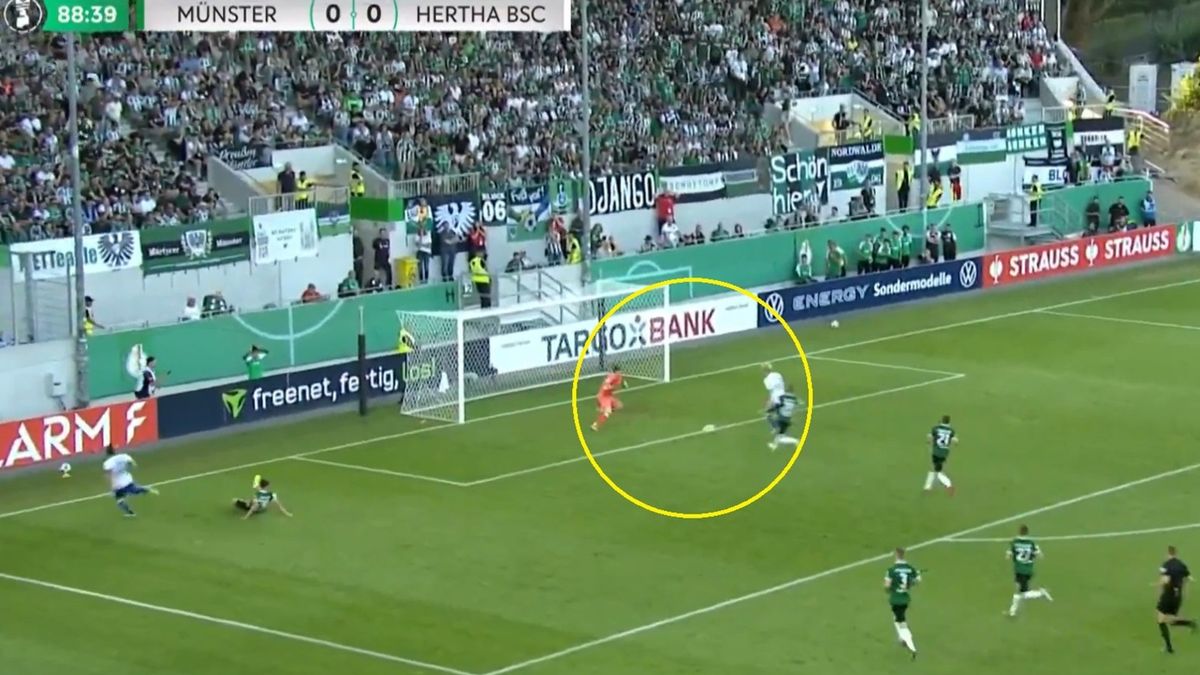 Twitter / Eleven Sports PL / pudło Dawida Kownackiego