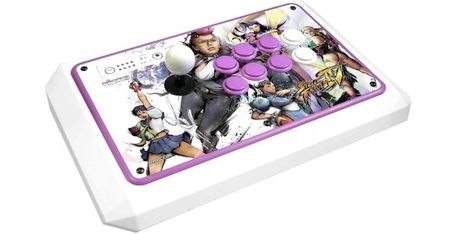 Capcom czaruje "damskim" arcade stickiem do Street Fightera IV
