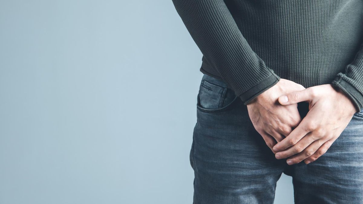 Uretrotomia optyczna wewnętrzna (urethrotomia optica interna) jest obecnie najczęściej stosowanym zabiegiem w leczeniu zwężenia cewki moczowej (łac. Strictura urethrae)