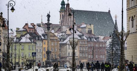 Pogoda w Warszawie. Prognoza na sobotę 17 stycznia. Silny mróz i bezchmurne niebo