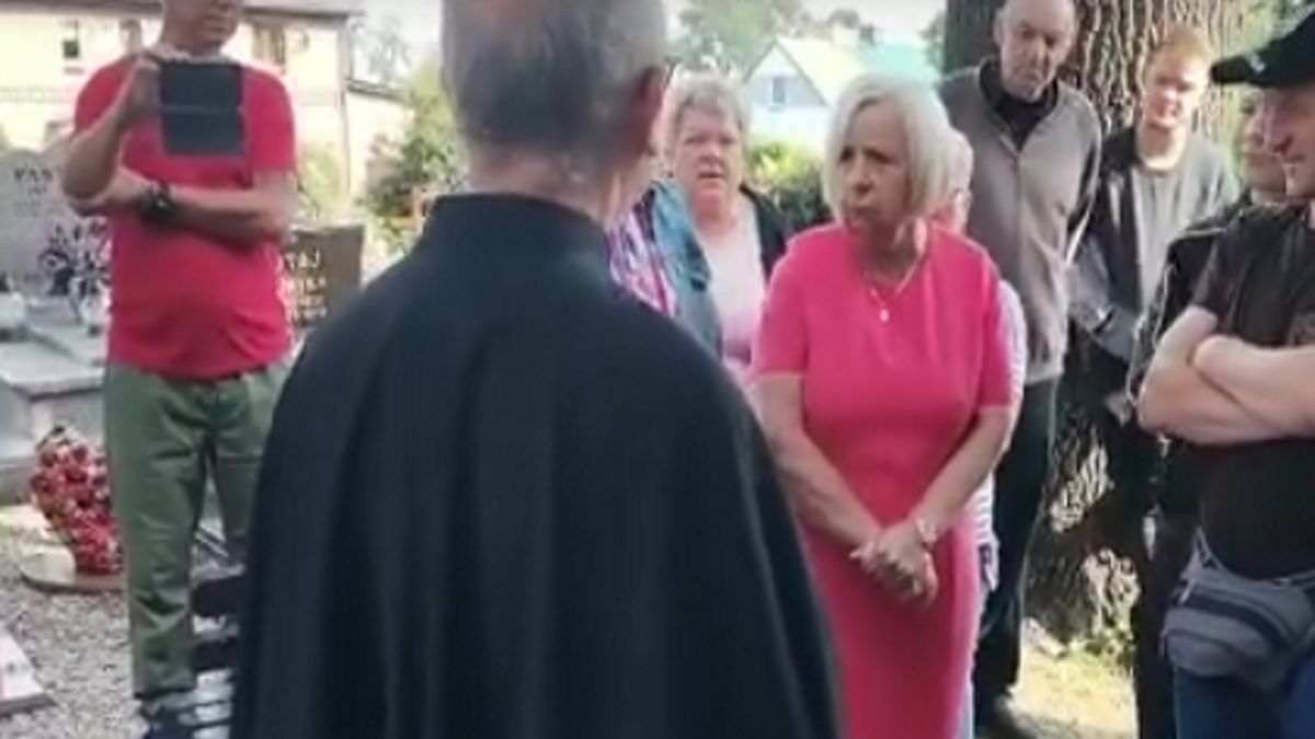 Awantura księdza i parafian