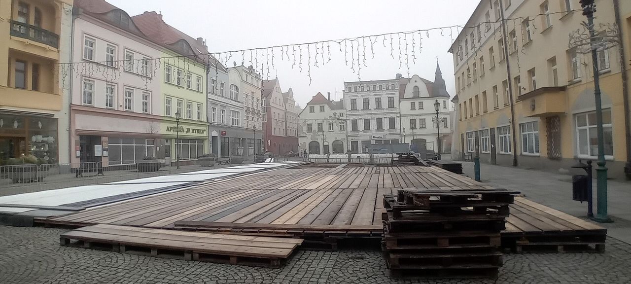 Żary: Lodowisko w Rynku otwiera się już za kilka dni