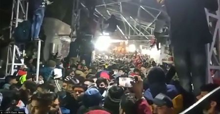 12 ofiar paniki w noworoczny poranek. Ludzie ich zadeptali. Horror w Kaszmirze