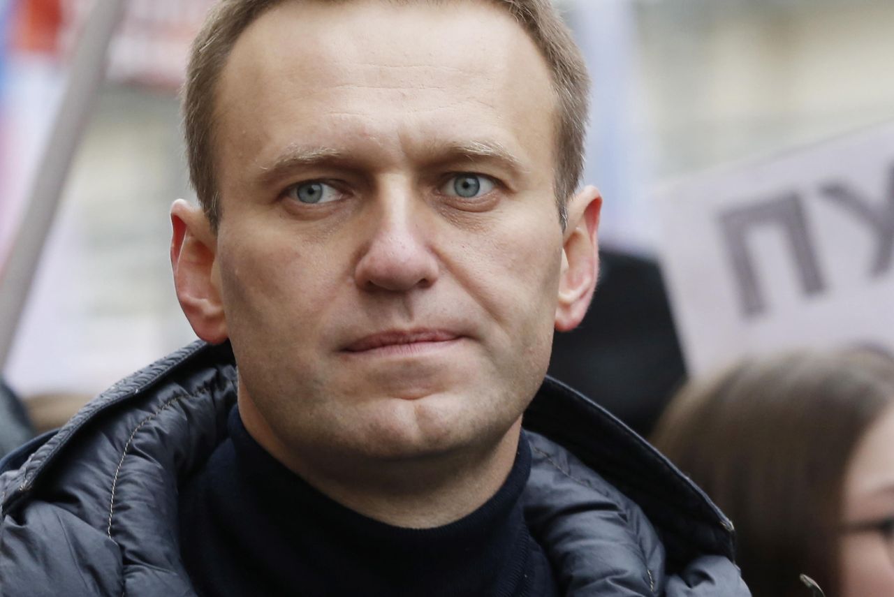 Aleksiej Nawalny trafi do szpitala