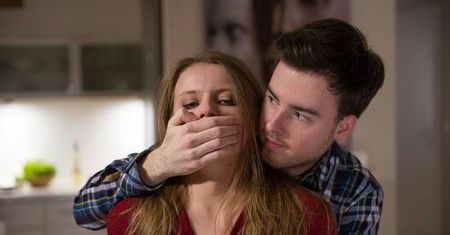 "Na Wspólnej", odcinek 2242, 21.03.2016: atak psychopaty