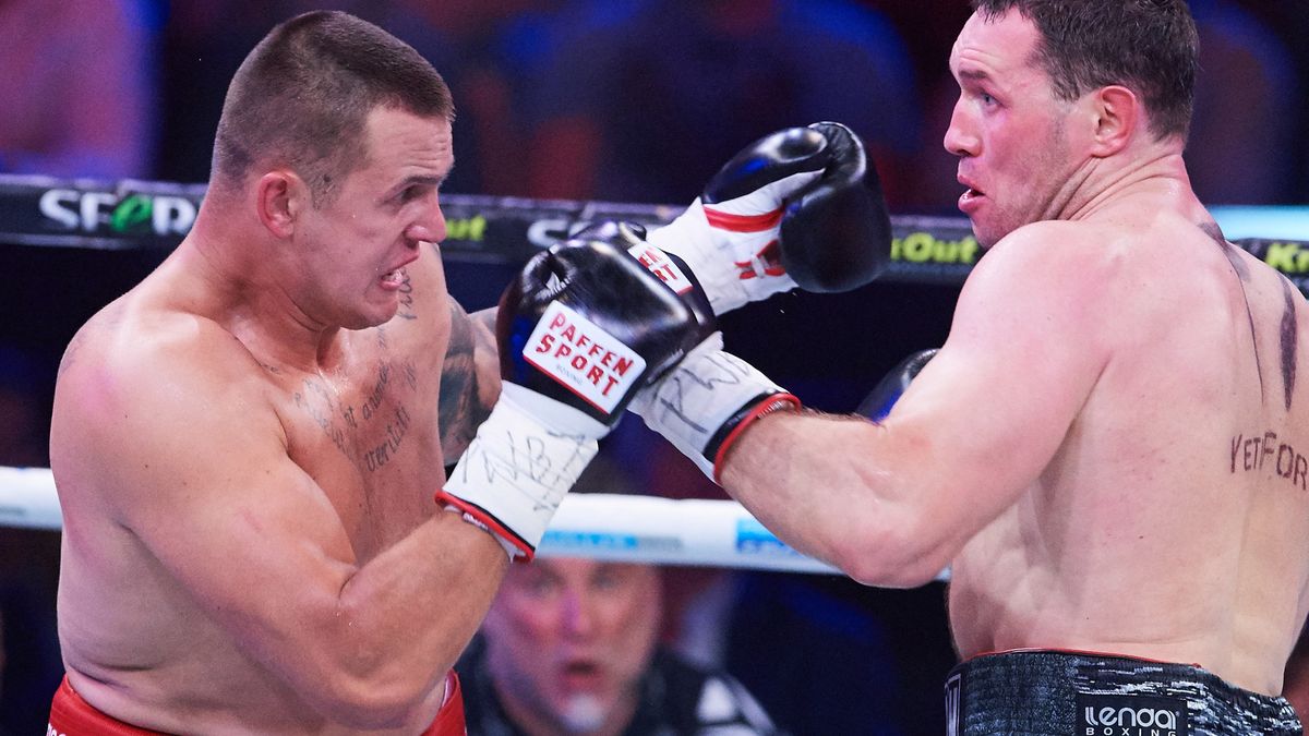 PAP / Sosnowski [P] w starciu z Wawrzykiem [L]