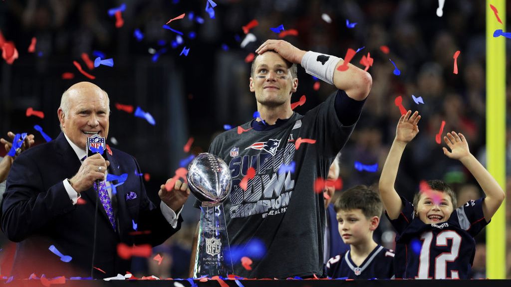 Getty Images / Mike Ehrmann / Tom Brady po Super Bowl LI