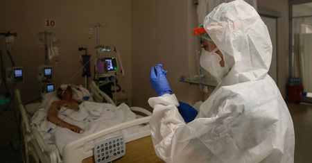 Koronawirus w Polsce. Szpital MSWiA testuje nowy lek. "Nadzieje są duże"