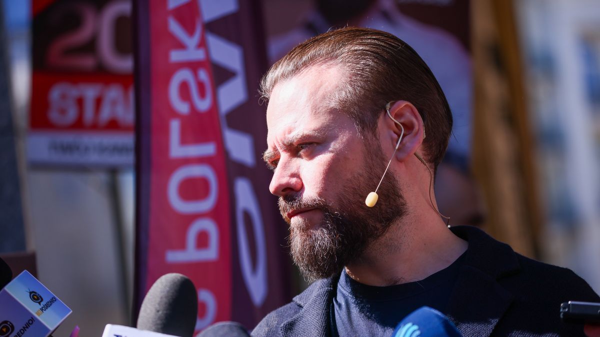 Krzysztof Stanowski
Warszawa, 04.04.2025. Wybory Prezydenta RP 2025 - kampania. Dziennikarz, kandydat w zbli�aj�cych si� wyborach na prezydenta RP Krzysztof Stanowski podczas konferencji prasowej przed siedzib� Pa�stwowej Komisji Wyborczej w Warszawie, 4 bm. Konferencja tow. z�o�eniu w PKW podpis�w z poparciem koniecznych dla zarejestrowania kandydatury na prezydenta RP. (jm) PAP/Leszek Szyma�ski
Leszek Szyma�ski
kampania, kandydat, podpisy, prezydencka, prezydenckie, wyborcza, wybory, zbi�rka podpis�w