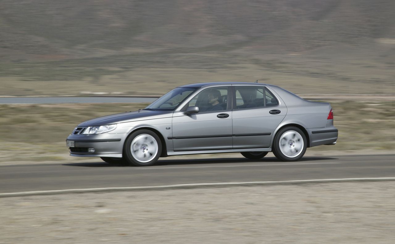 Saab 9-5 już właściwie staje się klasykiem. Ale można go też kupić tanio i używać jak samochód na co dzień.