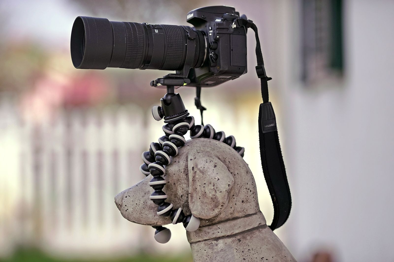 Joby Gorillapod SLR-Zoom czyli małpa trzymająca lustrzankę z zoomem 7