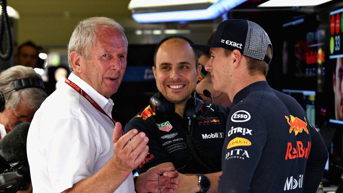 Materiały prasowe / Red Bull / Na zdjęciu: Helmut Marko (po lewej) w rozmowie z Maxem Verstappenem