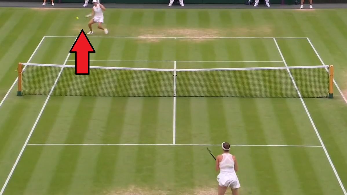 Twitter / Wimbledon / Na zdjęciu: ostatnia akcja meczu Igi Świątek