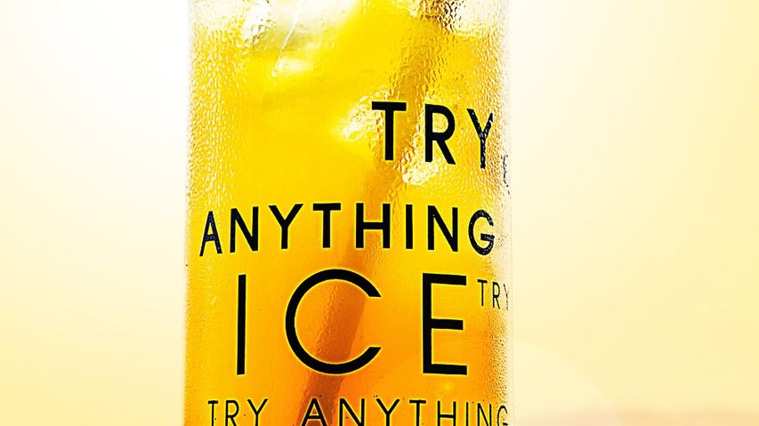 Napój pomarańczowy z dodatkiem soku, pulpy i koncentratu