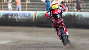 Żużel. Championship. Już tylko jeden zespół bez porażki. Poole Pirates z trofeum