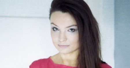 Magdalena Knedler – dziewczyna, która igra z konwencjami