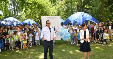 Rząd zdecydował. Przyjął projekt ustawy w sprawie 800 plus